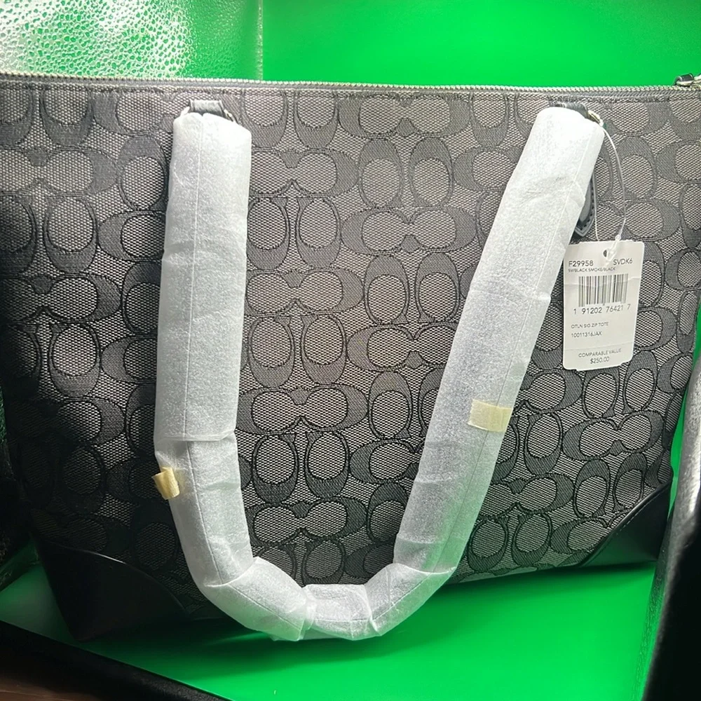 coach otln signaturezip tote - Picture 3 of 5